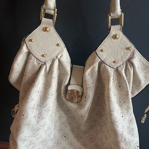 Authentic Louis Vuitton Cream Mahina Shoulder Bag